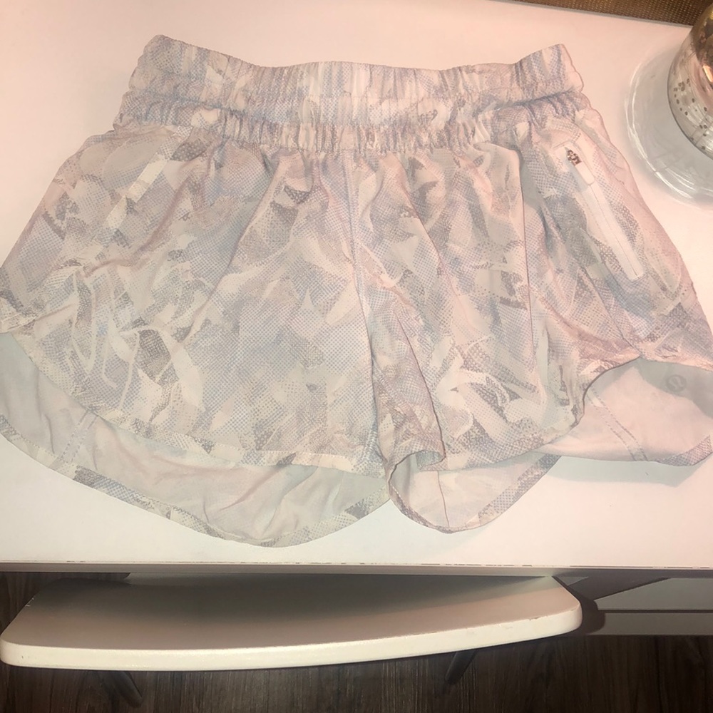 Lululemon tracker short